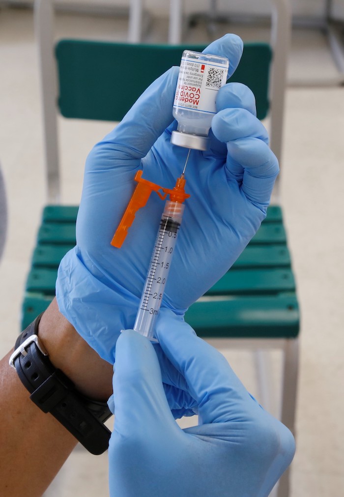 可怕的突破性感染：4,115 名已接種疫苗的人因 Covid-19 住院或死亡