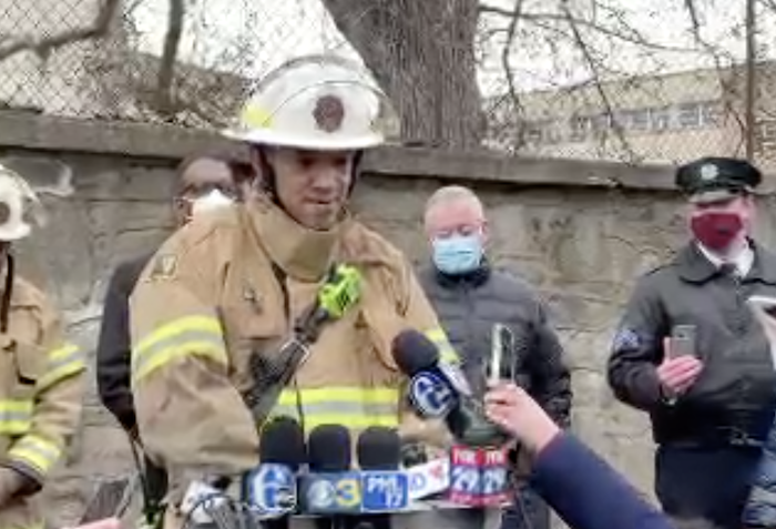 費城改造房大火 13人死亡