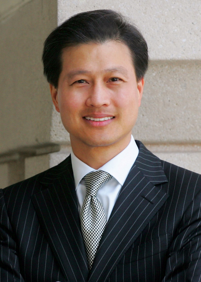 華美銀行董事長吳建民被任命為亞太經濟合作組織美國商貿諮詢理事會代表