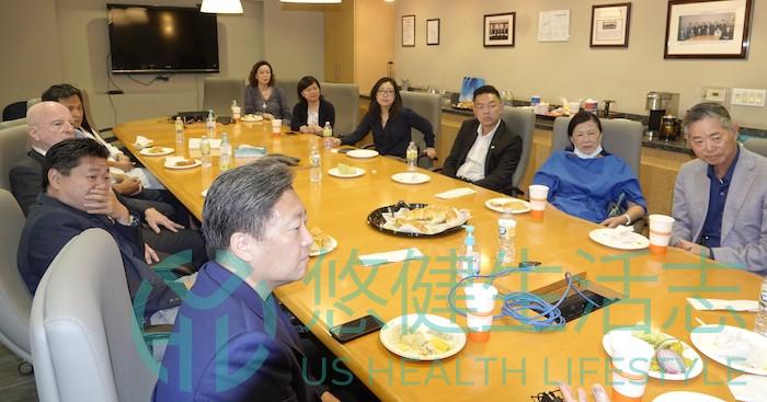醫治城市“ 痼疾”     洛杉磯市長候選人巴斯（Karen Bass）會見華裔企業家